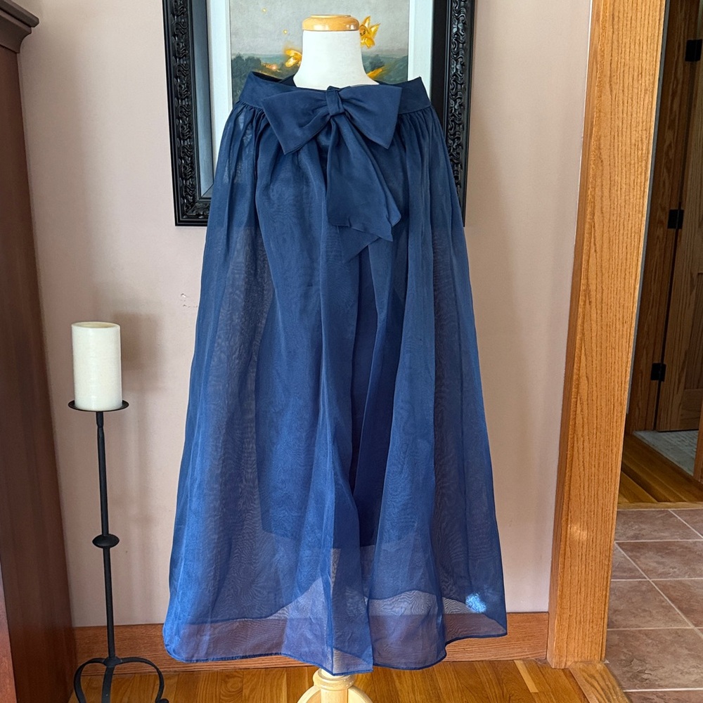 Vintage Vera Wang blue dress with organza skirt or cape. Size 10 - Picture 5 of 8